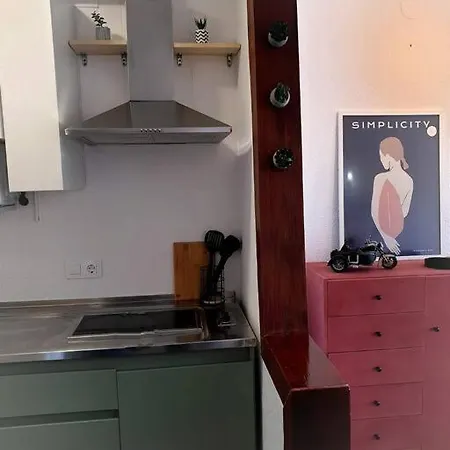 Somriu Fenals Platja Apartman